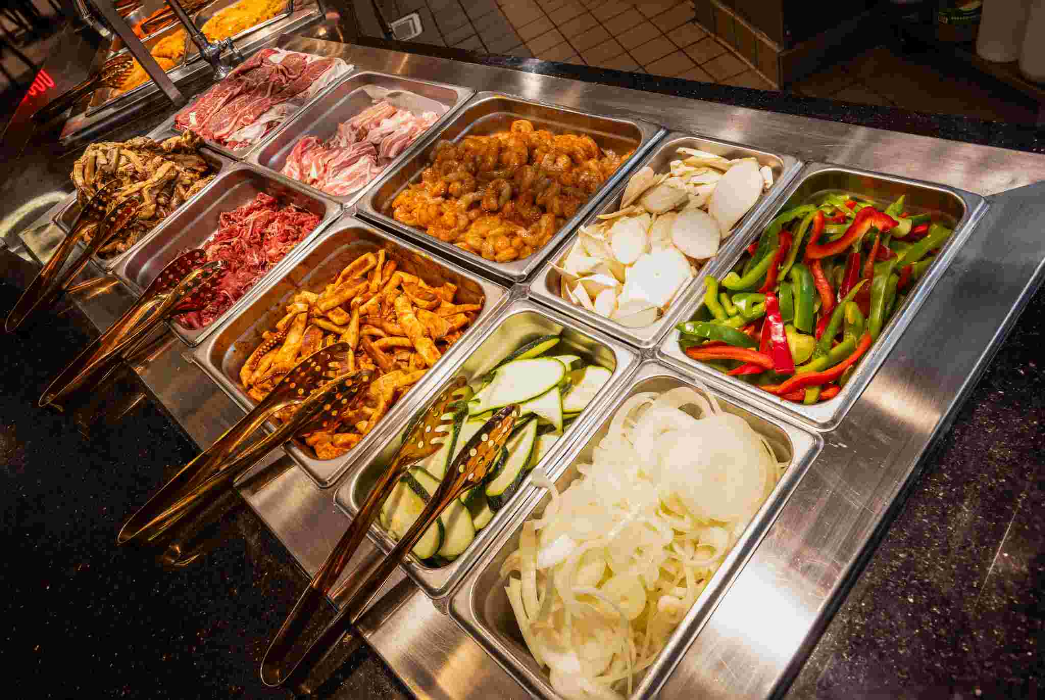 Bag O' Crab buffet line
